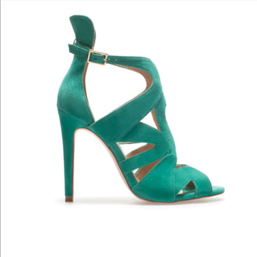 Teal caged heel